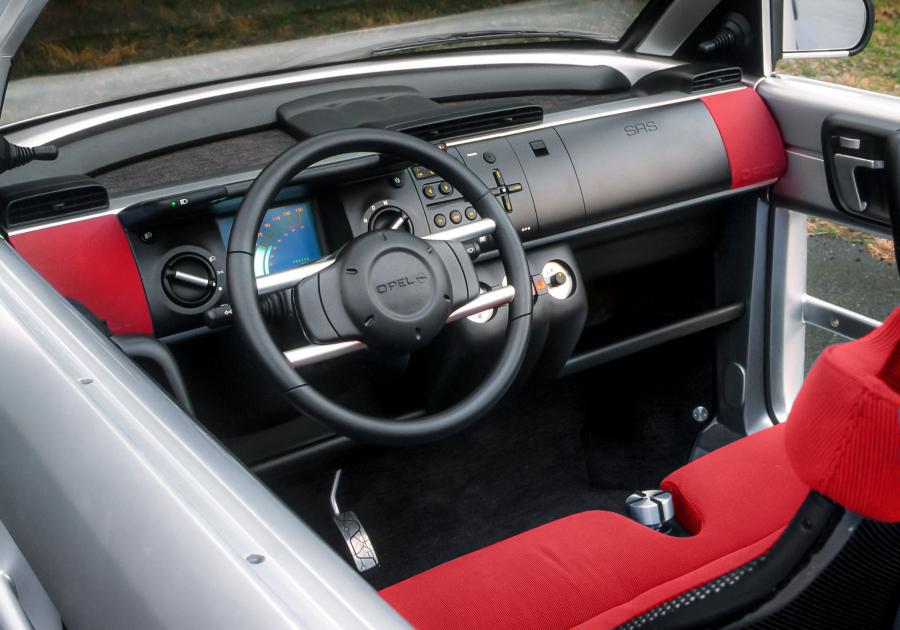 Торпедо Opel Maxx Concept 1995 года  (фото 20 из 30)